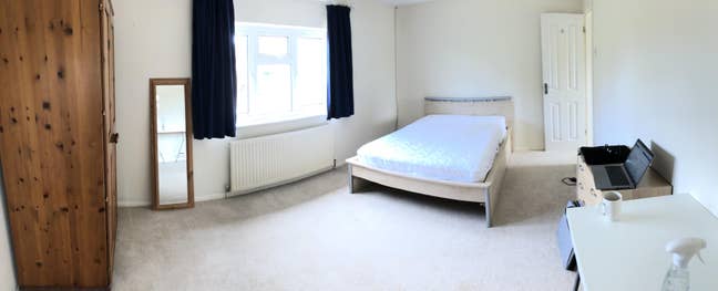 possible takeover of my room - large ensuite Main Photo