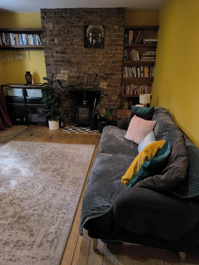 Massive Double Bedroom in 2 bedroom flat  Main Photo