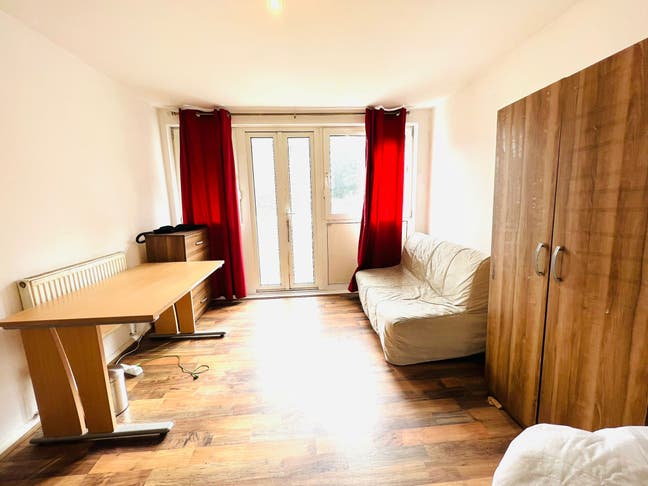 🔴🟡🟢 COUPLE Room w/ Balcony╹ Bethnal Green 🟠🔵⚫ Main Photo