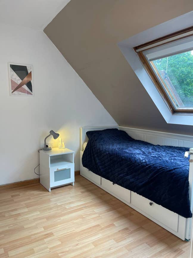 *Decent Double Room Close to Mk Center Main Photo