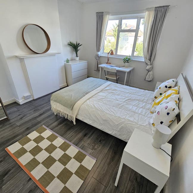 🎉 Great Offer NW10 🎉 Main Photo