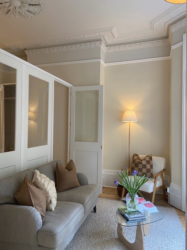 Short term let - Beautiful newly renovated studio Main Photo