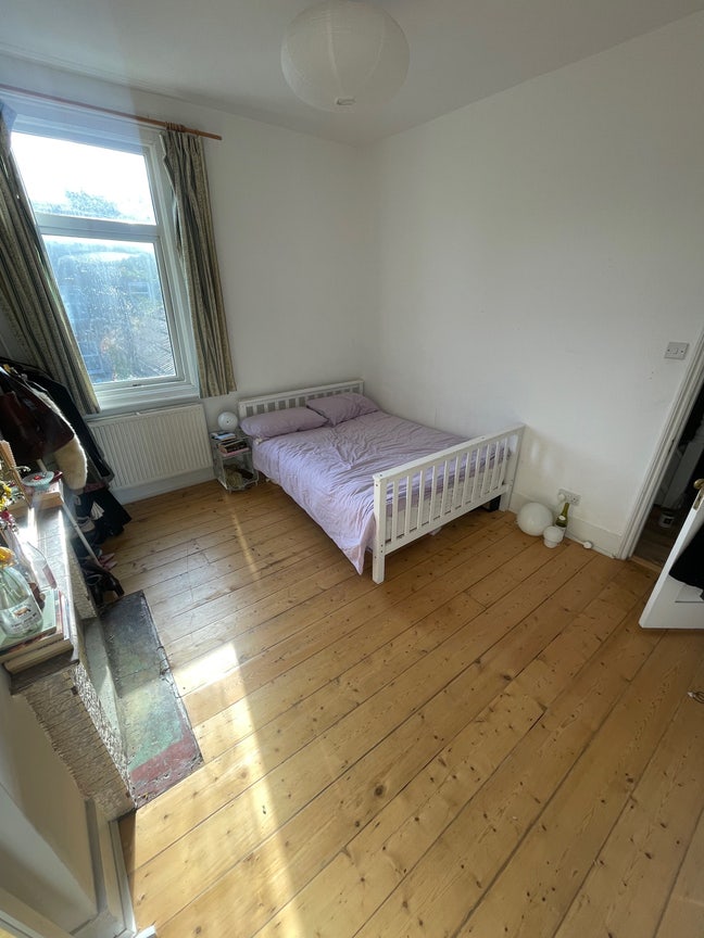Spacious Room in Friendly Hackney House Main Photo