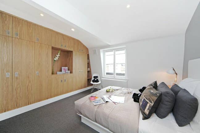 Bright ensuite room by Hyde Park Main Photo