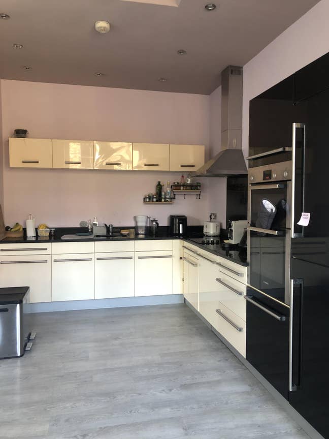 Flat in Shoreditch Available Form December Main Photo