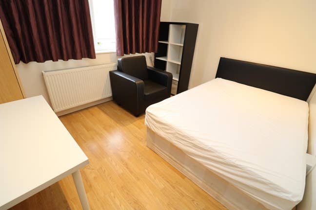 Budget-Friendly Rooms in the Heart of Canary Wharf Main Photo