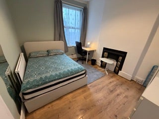 Double Room in a Quiet Clean House Main Photo