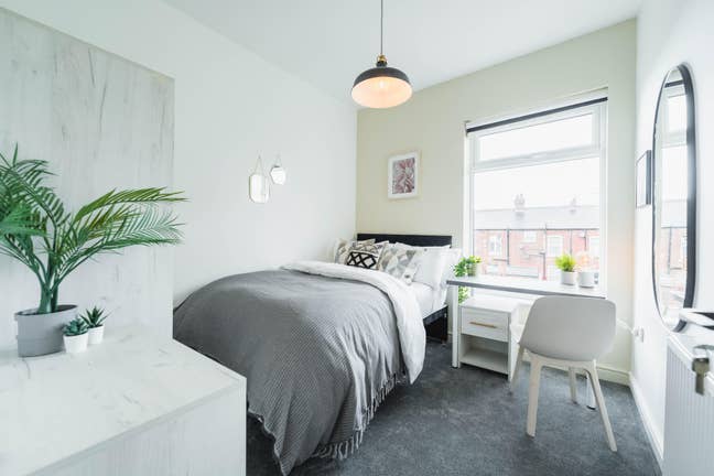 Great double room close to Manchester city!!  Main Photo