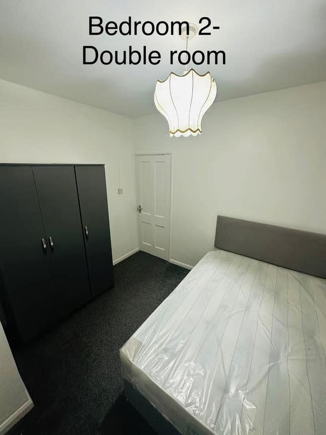 Newly Renovated House with Two Vacant Rooms – RM9 Main Photo