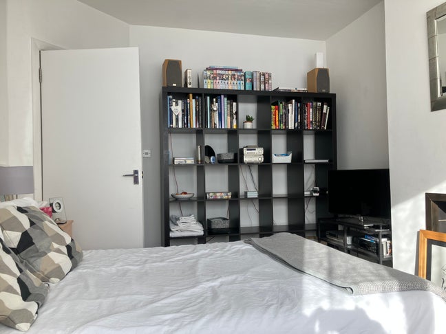 Spacious, bright & airy room, Sth Lon Zone 3 Main Photo