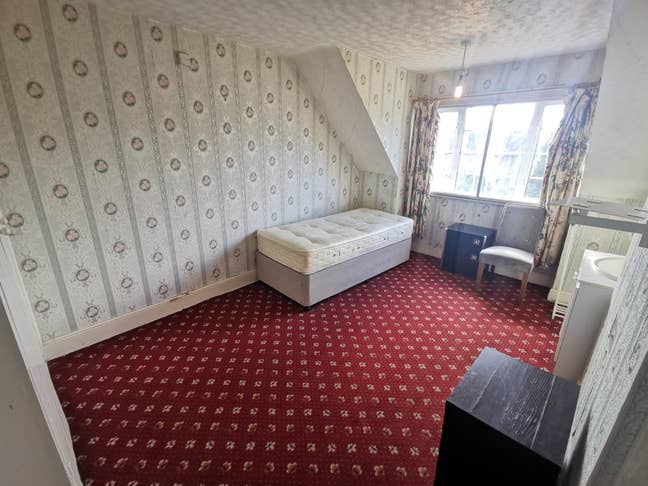 Good size Double and Single room in Charminster Main Photo