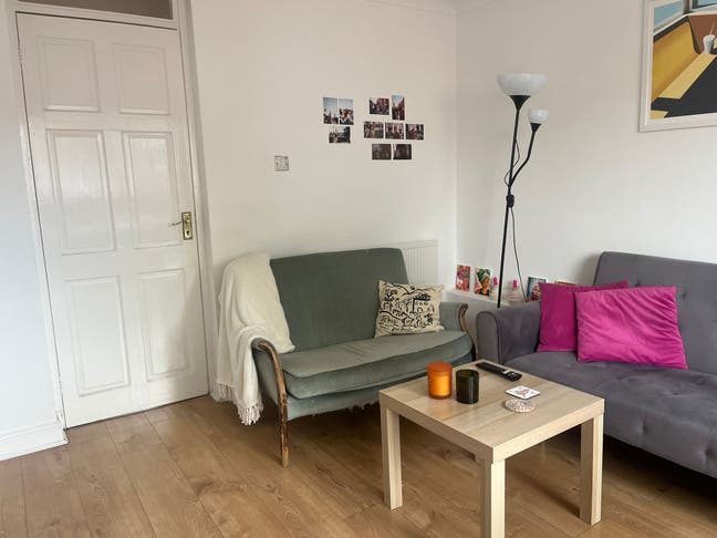 Single room in friendly flat near Hackney Central Main Photo