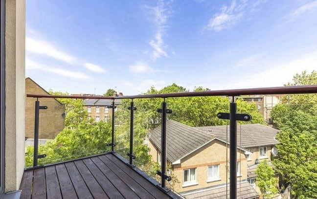 XXL Room near Camden Town | Balcony | Quality Flat Main Photo