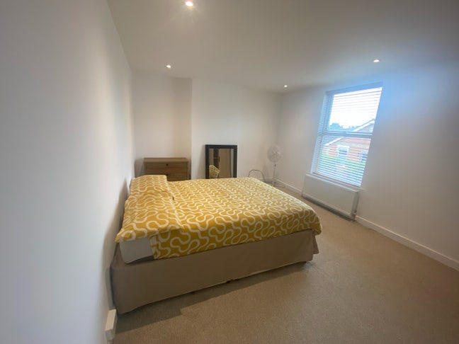 Spacious Double Room with Parking  Main Photo