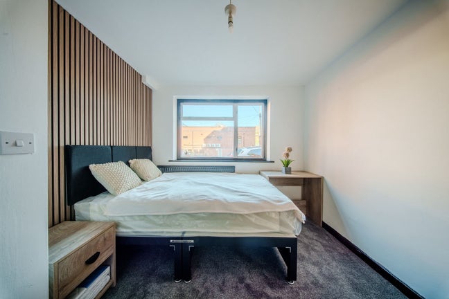 Deluxe City Centre Two Bed Flat Main Photo
