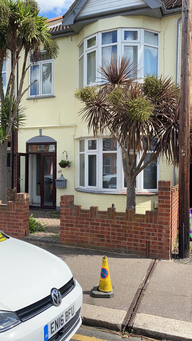 Double bedroom Available  Main Photo