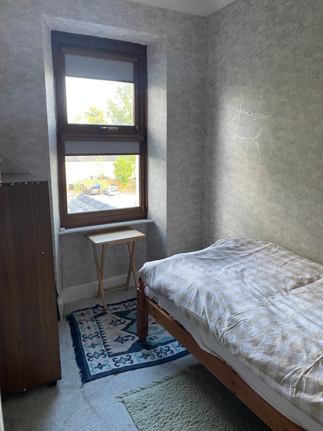 Single Room Main Photo