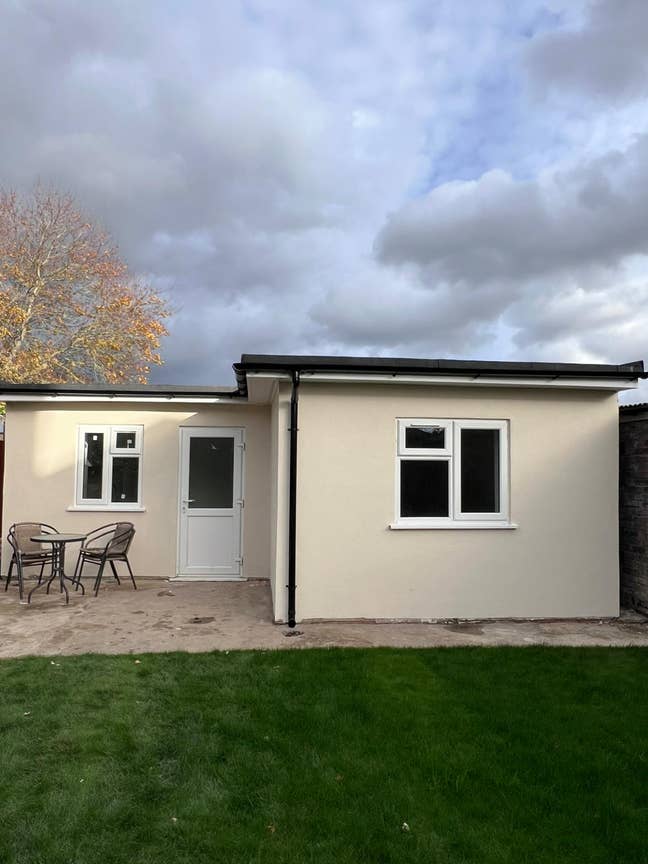 Brand new self contained studio  Main Photo