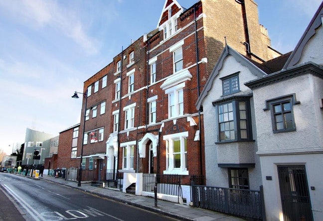 🏠 A First Floor En suite to Rent Main Photo