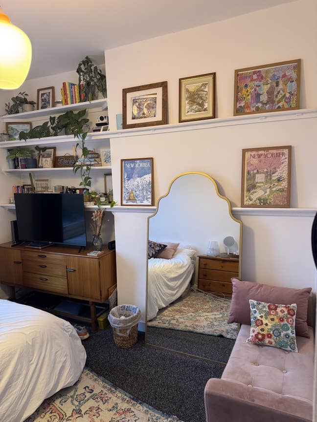 Available Nov 7 - 1 Room to Let in Highbury Main Photo