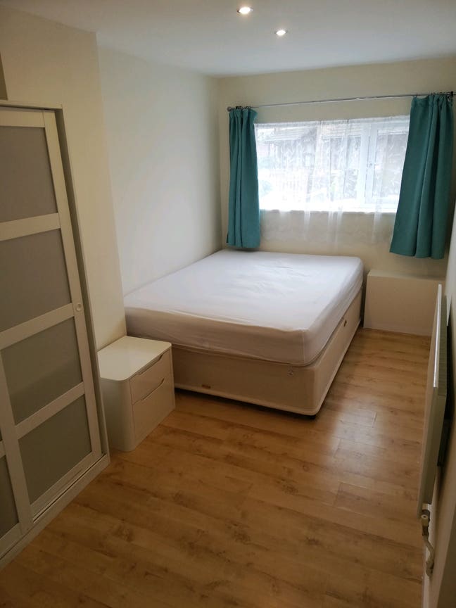 Double Room To rent in Drayton. Very close to QA Main Photo