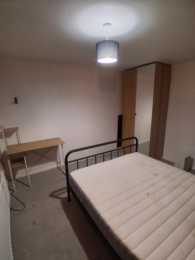 Double Room Close to city centre  Main Photo