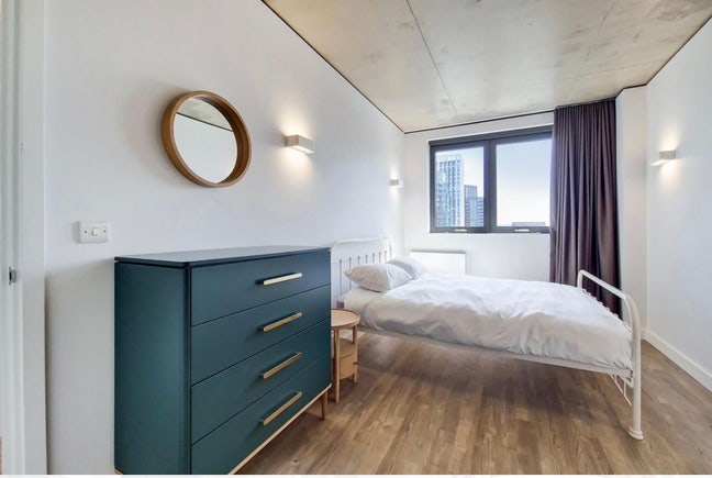 En-suite at Wembley Park, gym access, tube 7 mins Main Photo