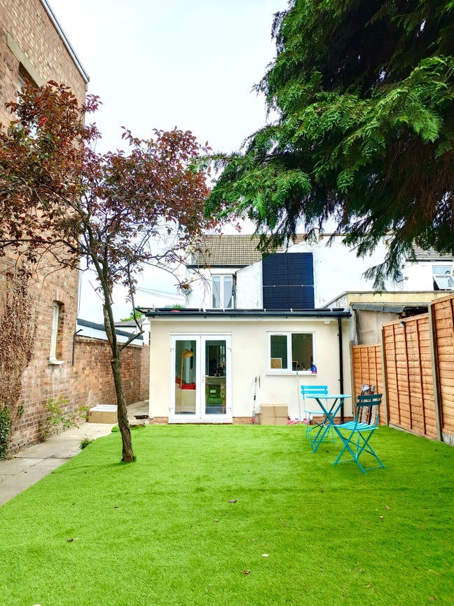 Single Room, Cozy and Spacious House Main Photo