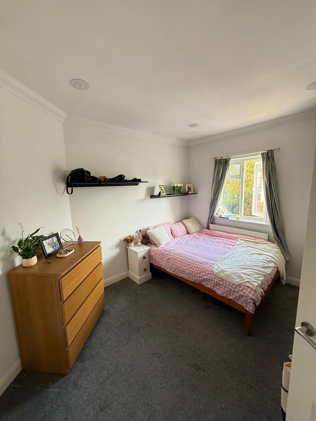 💛 Room in Tooting Broadway from 8th Nov 💛 Main Photo
