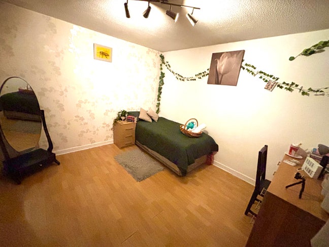 Double available in NG11 Main Photo