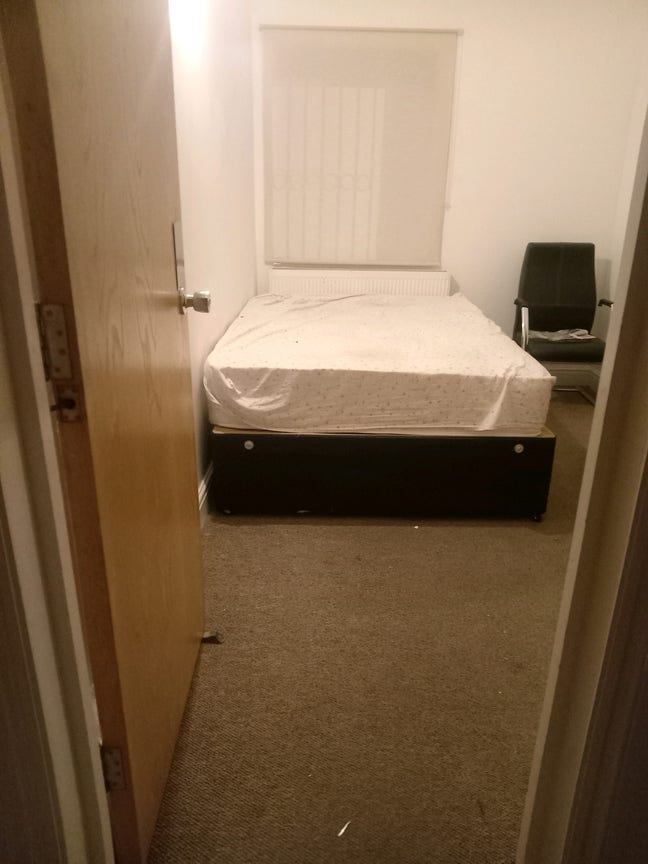 Double Bedroom in central london Main Photo