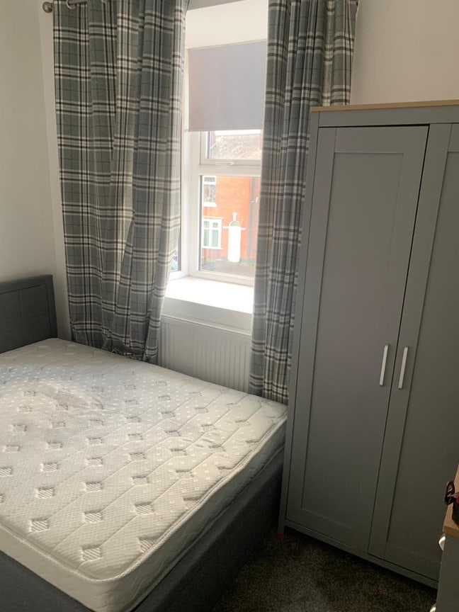 Premium House Share | All bills included  Main Photo