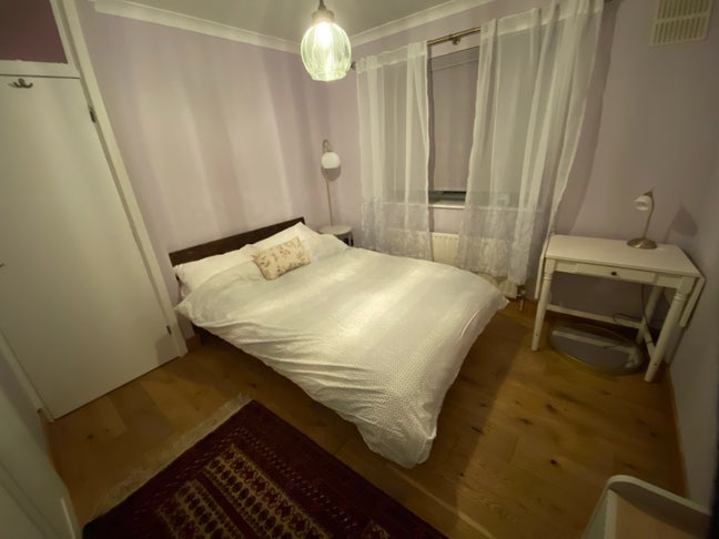 Double room in cosy 2 bed flat near Finchley Road  Main Photo