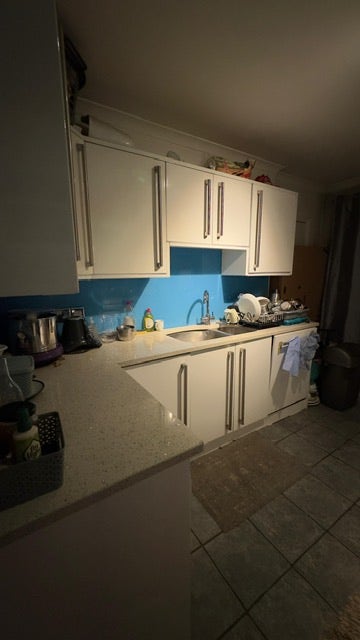 One Bedroom Self Contained Flat Very Near Tube Main Photo