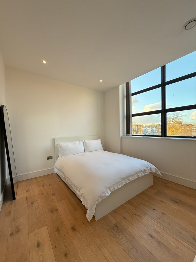 Modern En-Suite Room - Mornington Crescent (NW1)  Main Photo