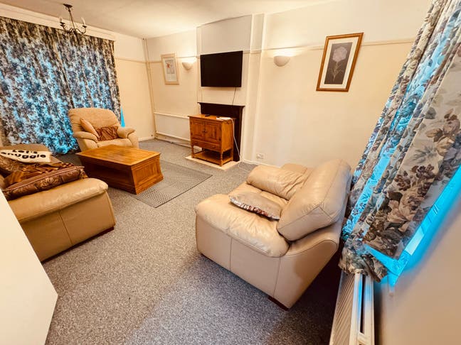 An Amazing 4-bedroomed House in Brampton  Main Photo