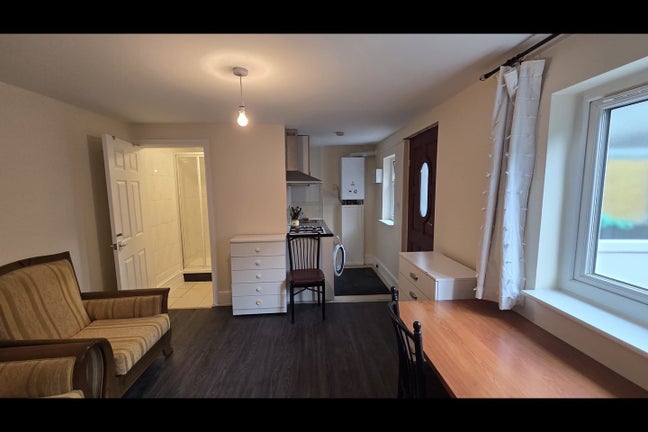 Cosy Studio House in Stamford Hill Main Photo