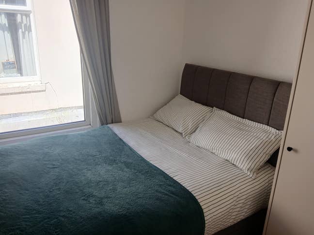 Peaceful double bedroom  Main Photo