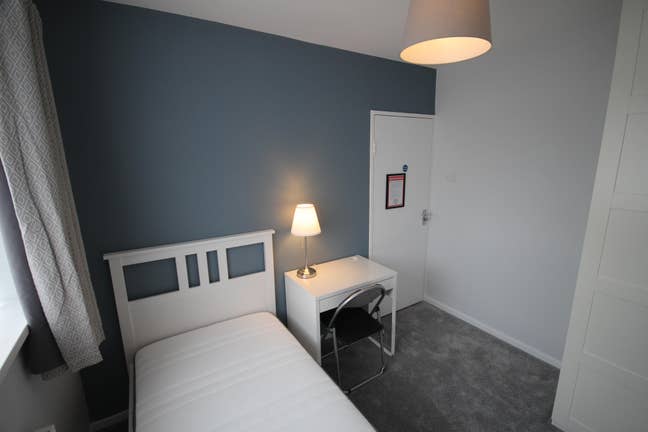 High Quality Refurbished Single Room - Harlow Main Photo