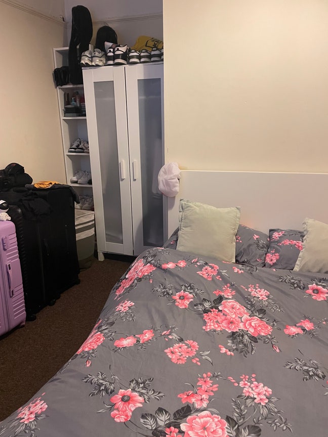 Room for rent Main Photo