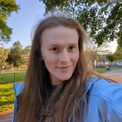 Looking to move to Leeds Main Photo