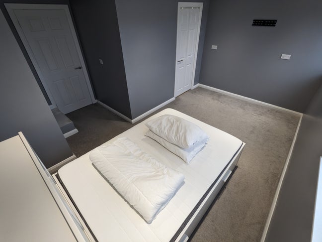 Double En-Suite Furnished Room In Women Only House Main Photo