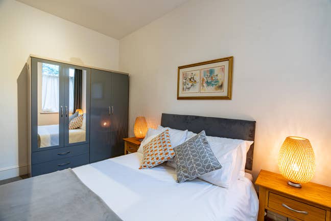 Rooms To Rent in Bromley Near Shortlands Station Main Photo