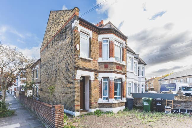 ⭐Spacious Double Bedrooms in Cosy House!!⭐ Main Photo