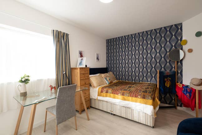 Super near Science Park A14 Ensuite double room Main Photo