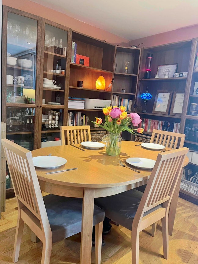 Double bedroom & en-suite bathroom  Main Photo