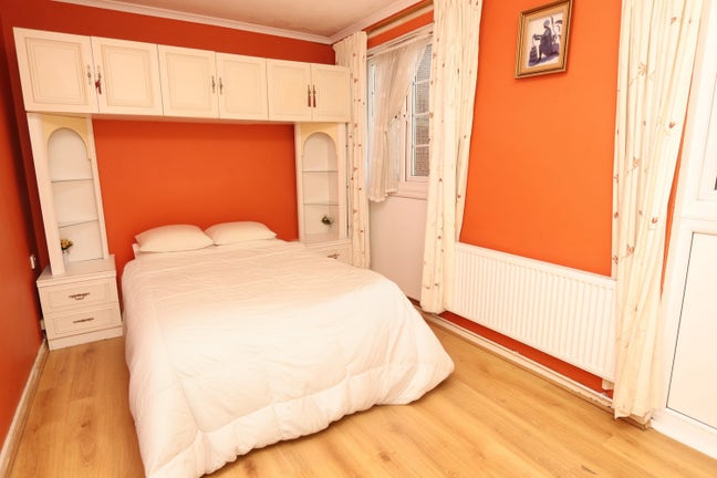 Brike Lane - Shoreditch Stunning Living in 3 Bed! Main Photo