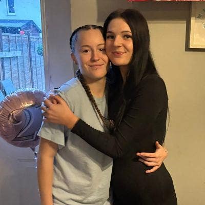 Couple seeks double room Main Photo