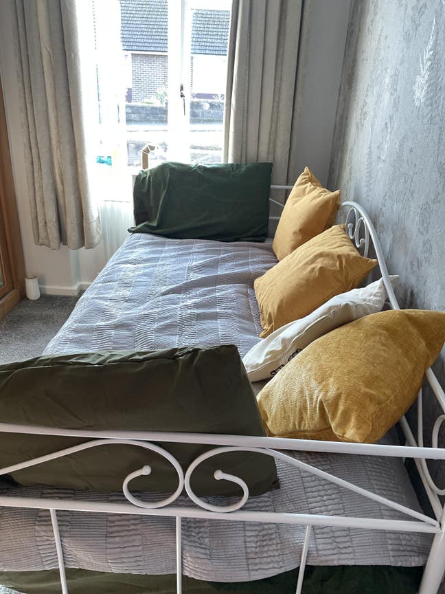 Single room to rent Main Photo