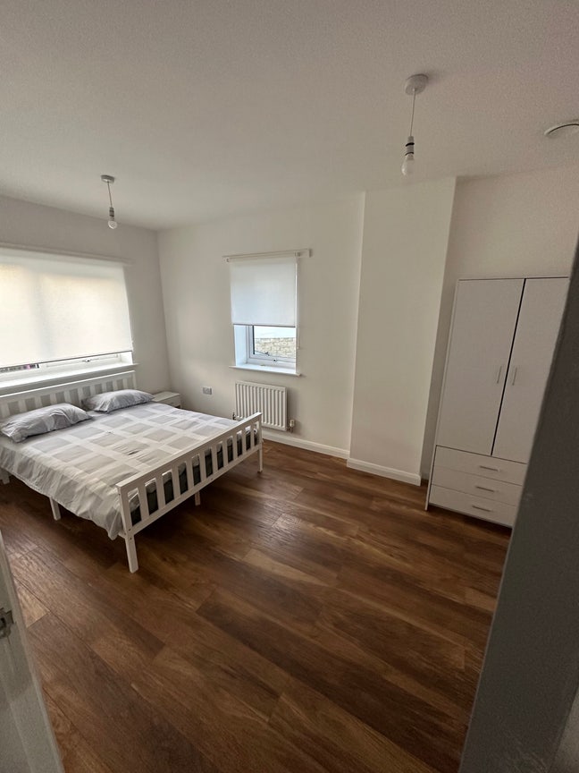 Renting a room in BD17 - Baildon/Shipley!  Main Photo